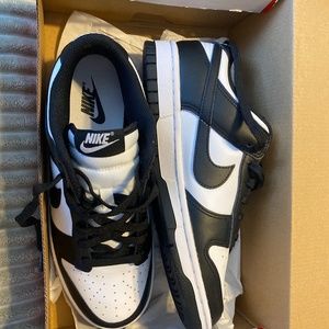 Women’s Nike Dunk Low white/black-white